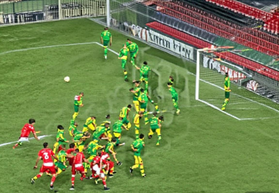 国安VS深圳巅峰对决：战术解析与球员风采回顾(图2)